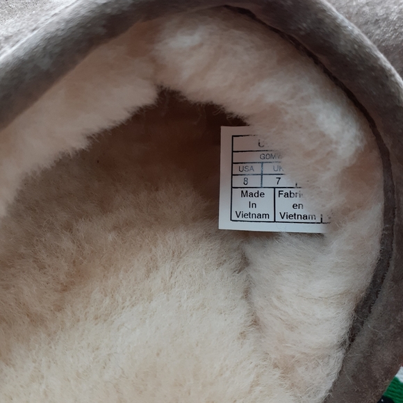 Ugg slippers - Picture 5 of 5